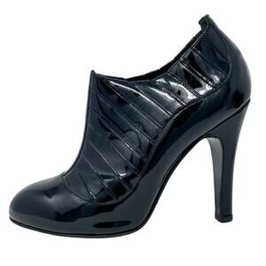 Chanel 2006 Paris New York Patent Leather High Heel Booties size 38.5 US 7-7.5